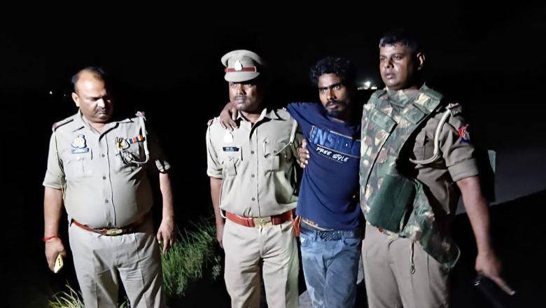 आजमगढ़।पुलिस मुठभेड़ इनामिया बदमाश गिरफतार, पैर में लगी गोली 