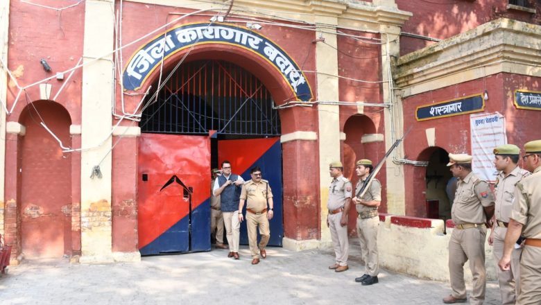 बदायूँ।डीएम ने किया जिला कारागार का निरीक्षण
