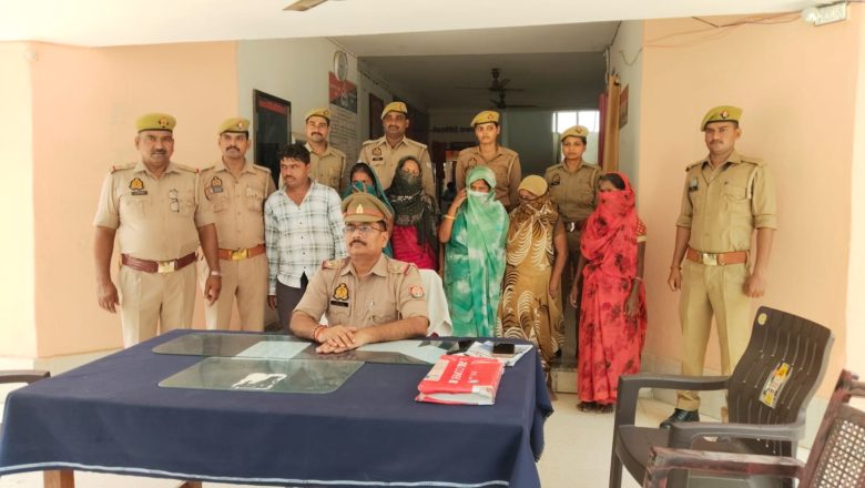 जौनपुर।मंदिर में चेन स्नेचिंग करने वाले गिरोह का पर्दाफाश, पांच गिरफ्तार 