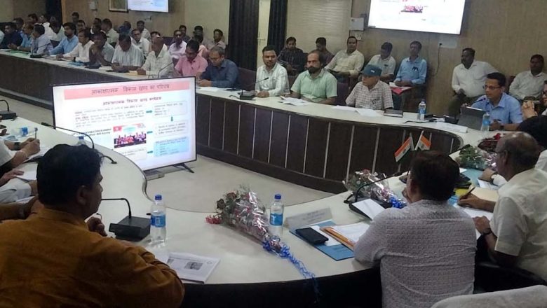 बदायूँ।नोडल अधिकारियों ने की आकांक्षात्मक ब्लॉकों में कराए जा रहे कार्यों की समीक्षा