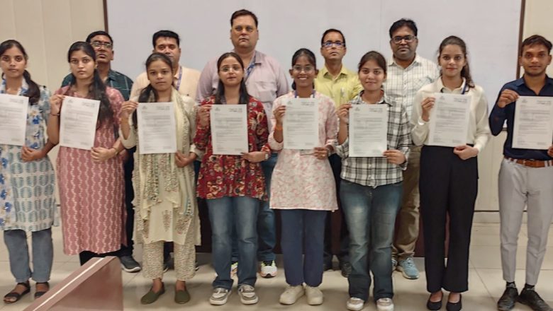 जौनपुर।पूर्वांचल विश्वविद्यालय के 10 छात्र जुबिलेंट फूडवर्क्स लिमिटेड में चयनित