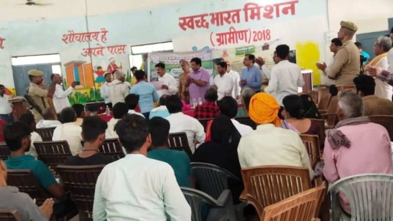 जौनपुर में जिलाधिकारी ने किसानों को निःशुल्क वितरित किया बीज, अब तक 28,413 से अधिक कृषक ले चुके हैं भाग