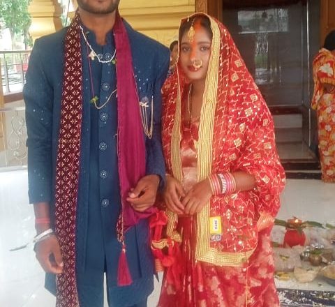 रांची (झारखंड)।सिलादोन दुर्गा मंदिर में प्रेमी युगल ने रचाई पहली शादी, गांव में खुशी का माहौल