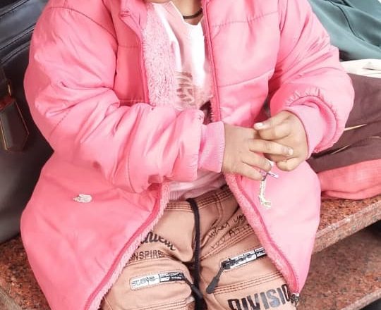 आजमगढ़।माँ ने अपने 6 वर्षीय पुत्री व 3 वर्षीय पुत्र का गला घोंटा ,पुत्री की मौत ,घायल पुत्र अस्पताल में भर्ती ।