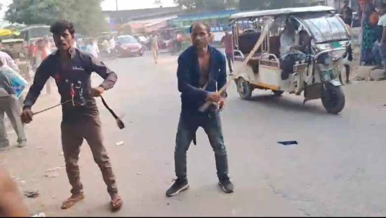 बदायूँ।म्याऊं पुलिस चौकी पास शराबियों ने जमकर किया उत्पात ठेले खोमचे वालो से की मारपीट दो घायल