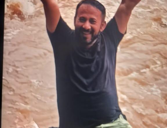 रांची(झारखंड)।सेल्फी लेने चक्कर में जोन्हा फॉल में बहा डीपीएस स्कूल का शिक्षक, खोज जारी