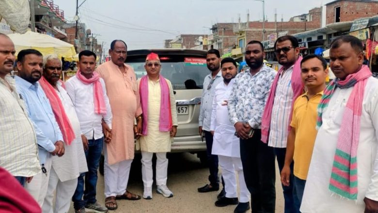 बलिया।नगरा में सपा के नए विधानसभा प्रभारी रामनाथ यादव का कार्यकर्ताओं ने किया भव्य स्वागत।