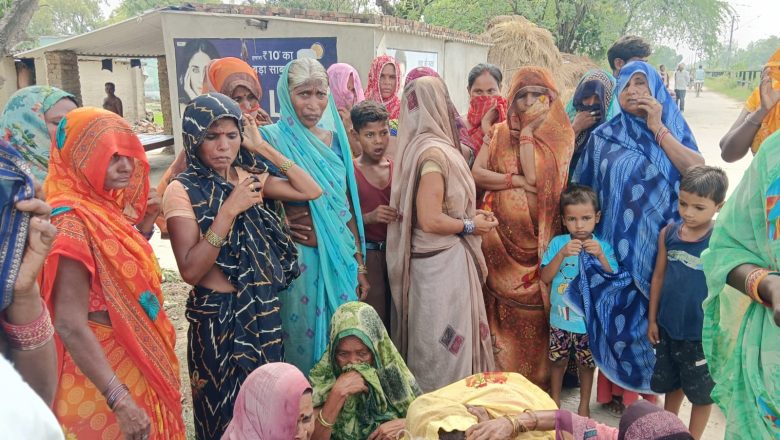 भदोही।रेलवे फाटक पार करते समय ट्रेन की चपेट में आने से अधेड़ की दर्दनाक मौत, पत्नी का रो-रोकर बुरा हाल।