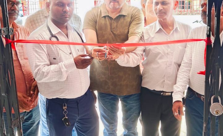 बलिया।दस्तक अभियान से जागा बलिया: मंत्री से लेकर प्रधान तक जुटे गांव-गांव साफ-सफाई और जागरूकता में