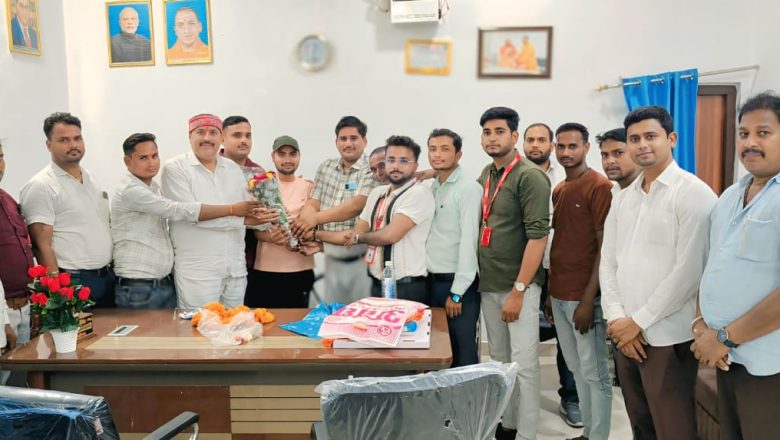 आजमगढ़।संजय कुमार पांडे को इजा. राष्ट्रीय प्रवक्ता बनाए जाने पर स्वागत समारोह कार्यक्रम आयोजित ।