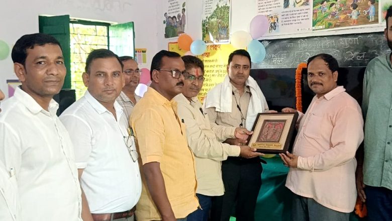 बलिया।बैरिया के कम्पोजिट विद्यालय में नई सुविधा:खंड शिक्षा अधिकारी ने किया ICT लैब का उद्घाटन