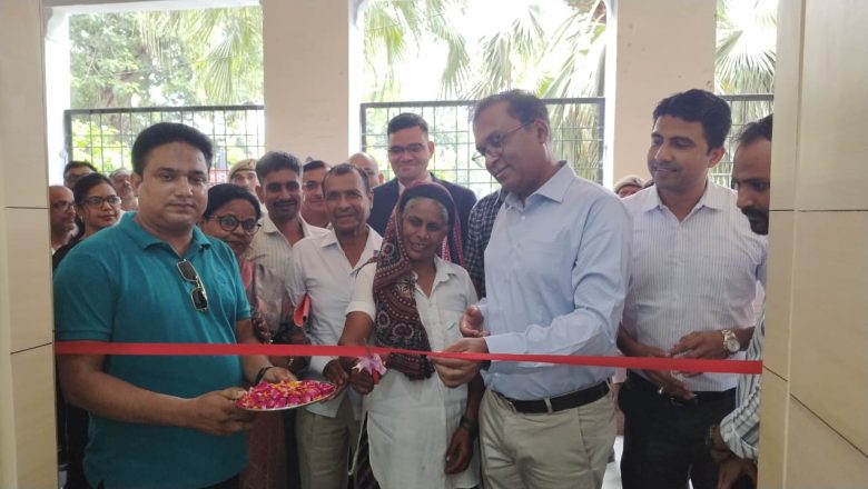 शाहजहांपुर।डीएम ने कलेक्ट्रेट परिसर में स्थापित नवीन पुस्तकालय एवं जन प्रतीक्षालय का उद्घाटन किया।