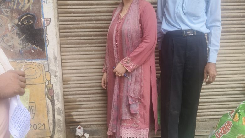 भदोही।बिना लाइसेंस खाद-बीज की दुकान पर छापेमारी, सामान किया गया सीज।