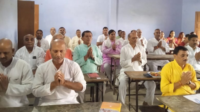 आजमगढ़।आचार्य प्रशिक्षण वर्ग का हुआ शुभारंभ ।