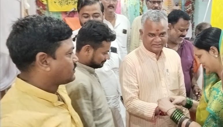 आजमगढ़।राष्ट्रीय स्वयं सेवक संघ लालगंज द्वारा रक्षा बंधन उत्सव कार्यक्रम का आयोजन हुआ संपन्न