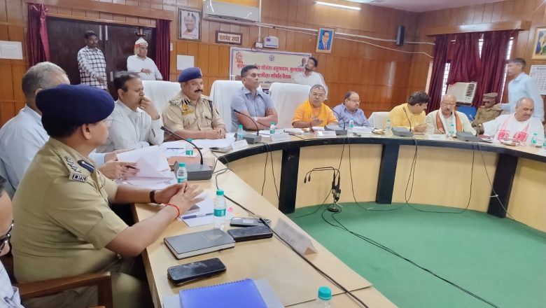 आजमगढ़।गोवंशों के संरक्षण के साथ ही गोवंशों का संवर्धन अत्यन्त जरूरी है: मण्डलायुक्त