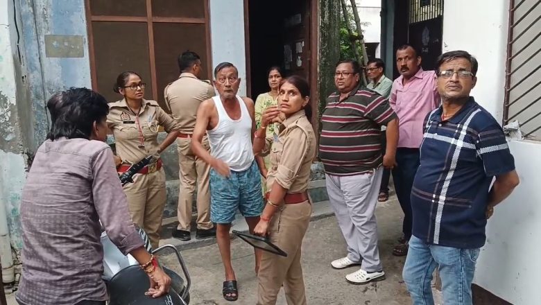 आजमगढ़। बंद घर में घुसे चोरों ने लगभग ढाई लाख के सामान पर किया हाथ साफ।