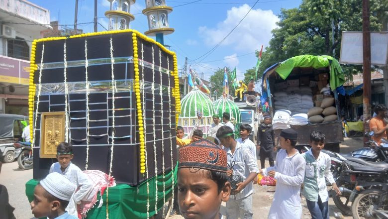 बलिया।ईद मिलादुन्नबी पर नगरा में निकला भव्य जुलूस ए मुहम्मदी, अमन-चैन का गूंजा पैगाम।
