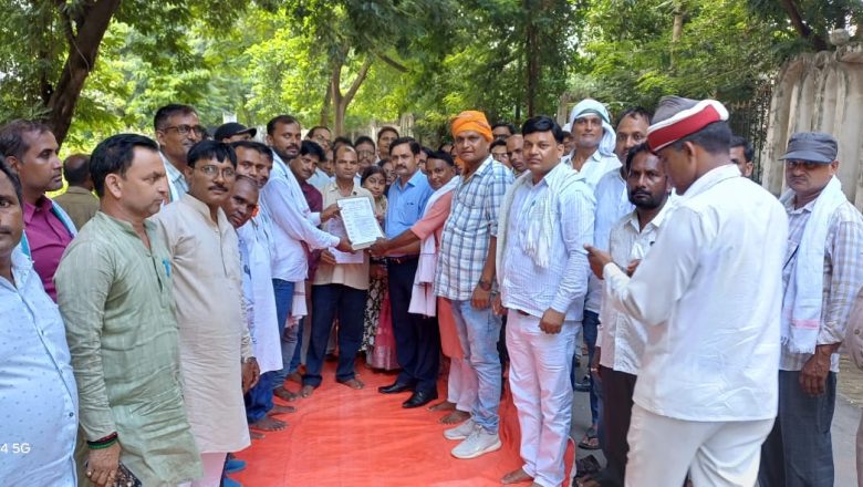 बलिया के शिक्षा मित्रों ने सीएम से लगायी गुहार