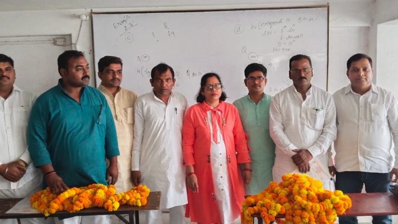 बलिया।मुख्यमंत्री योगी आदित्यनाथ की घोषणा पर उत्तर प्रदेश प्राथमिक शिक्षामित्र संघ आजमगढ़ मंडल ने कैशलेस इलाज और मानदेय वृद्धि की स्वागत में जताई गहरी कृतज्ञता।