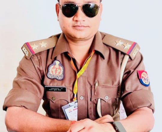 भदोही।बाइक की टक्कर से प्रतापगढ़ में तैनात एसआई राजन बिंद की मौत, चार दिन पहले दादी के तेरहवी में शामिल होने के लिए आए थे घर।