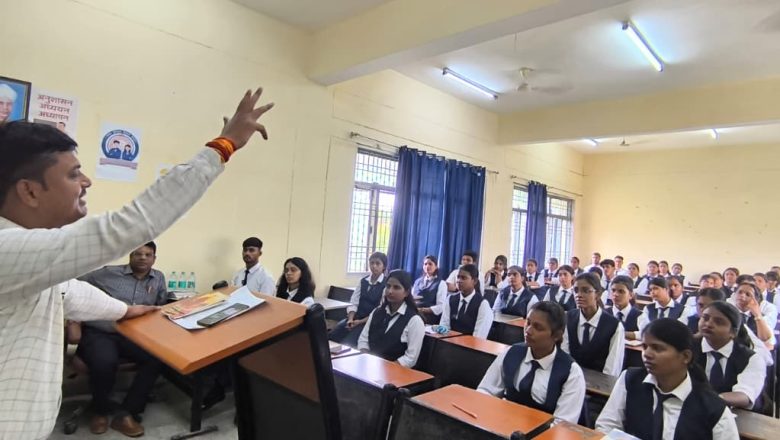 जौनपुर।स्वामी विवेकानन्द के शिकागो में दिए विचार आज भी प्रासंगिकः डॉ रसिकेश