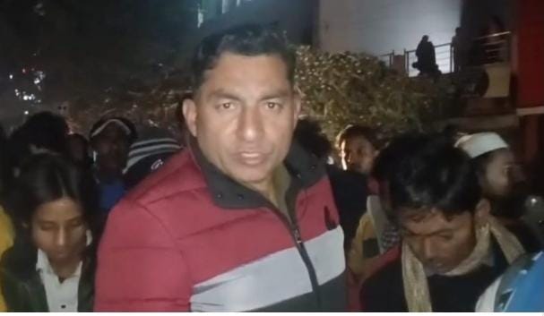 बदायूँ।कार के नीचे फंसा युवक,कई किलोमीटर तक घिसटता रहा