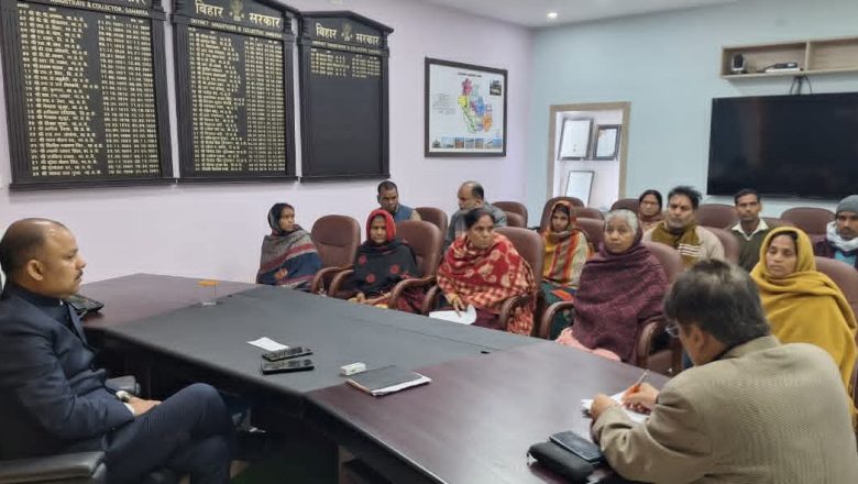 सहरसा (बिहार)।जनता से मुलाकात कार्यक्रम में 91 आवेदनों की हुई सुनवाई, त्वरित निष्पादन के निर्देश