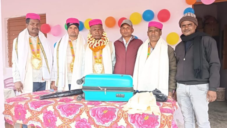 सहरसा (बिहार)।सेवानिवृत्त प्रधानाध्यापक को सम्मानपूर्वक दी गई विदाई