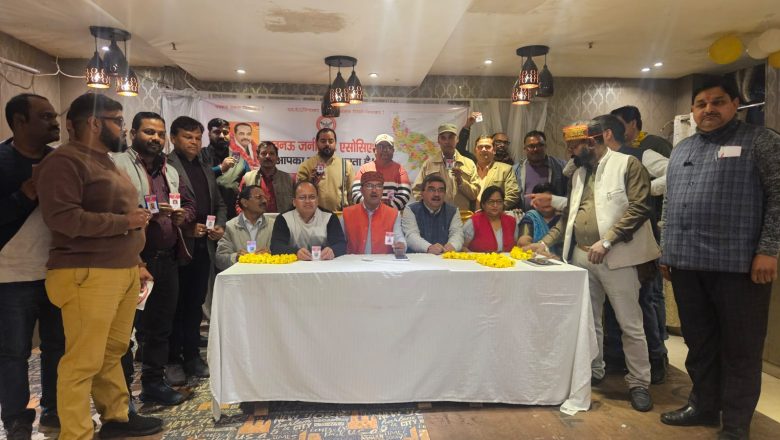 लखनऊ।पत्रकारिता की ताकत ही लोकतंत्र की असली आवाज़ है: आलोक कुमार त्रिपाठी