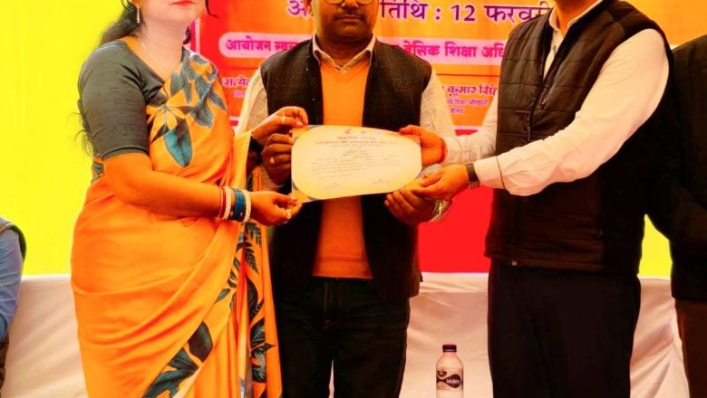 बलिया।आत्म सम्मान, जीवन कौशल और लैंगिक समानता के लिए सर्वोत्तम प्रथाओं में से एक बनता जा रहा है मीना मंच का प्लेटफार्म बी एस ए मनीष कुमार सिंह