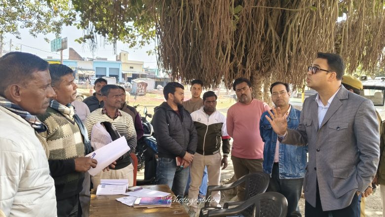 बदायूँ।डीएम ने एसआईआर के संबंध में किया निरीक्षण
